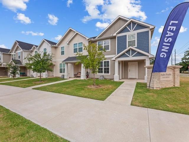 Townhouse for rent in Denton, Texas