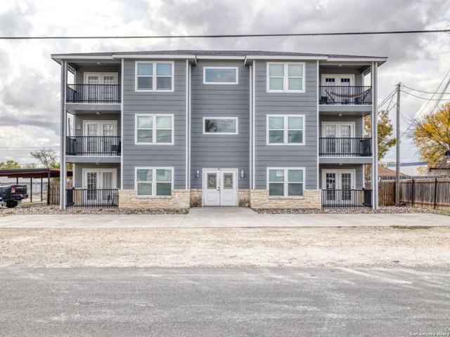 Apartment for sale in Carrizo Springs
