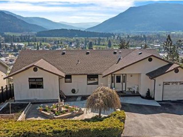 House for sale in Enderby, British Columbia