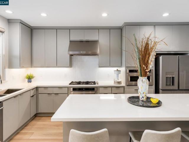 Condo for sale in San Ramon, California