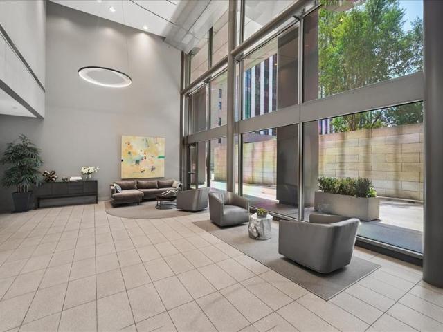 Condo for sale in Dallas, Texas