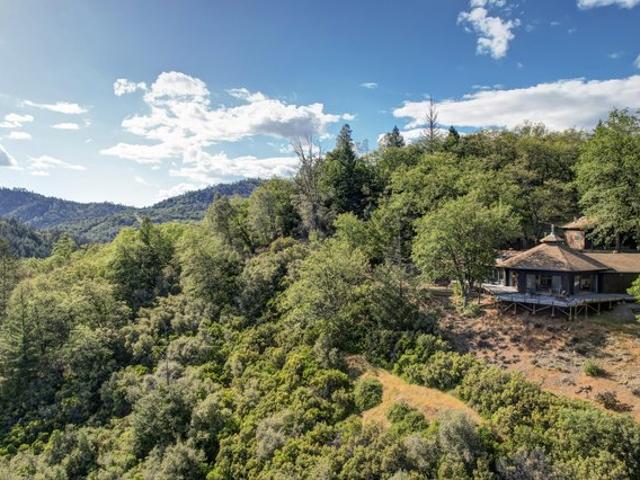 House for sale in Lewiston, California
