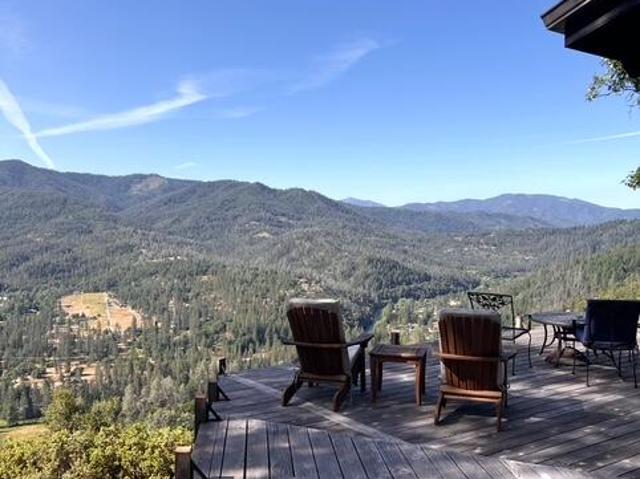 House for sale in Lewiston, California