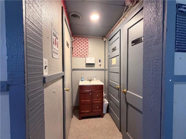 Commercial for sale in Kansas