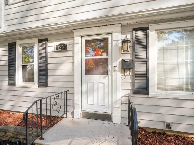 House for sale in Rainbow Gardens, West Allis