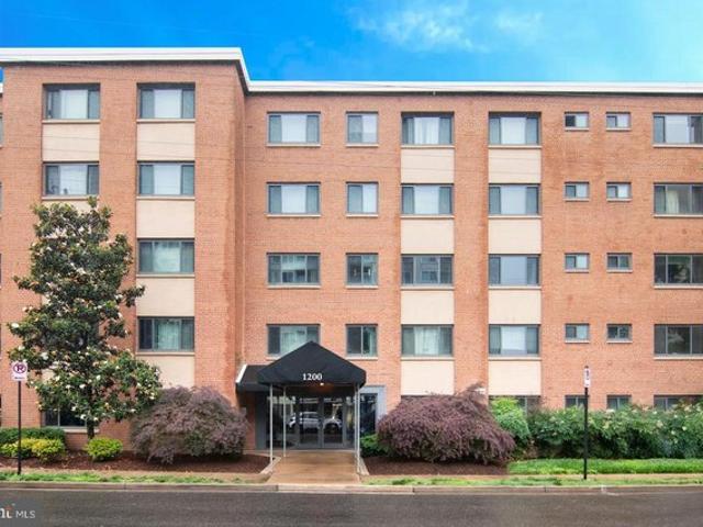 Condo for sale in Virginia