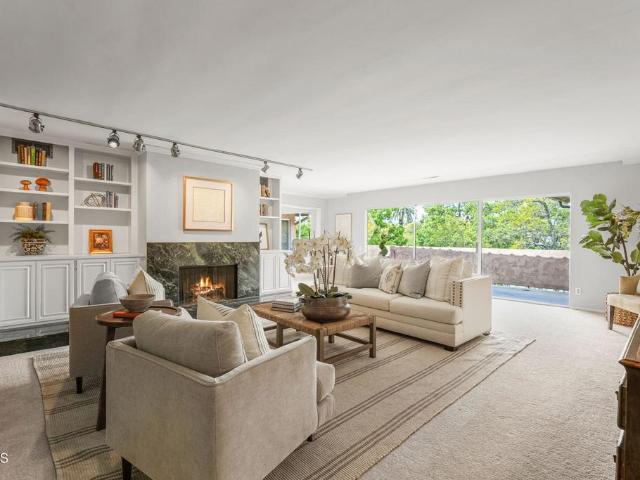 Condo for sale in Pasadena