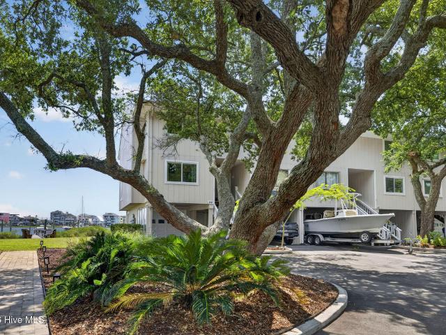 Townhouse for sale in Carolina Beach, North Carolina
