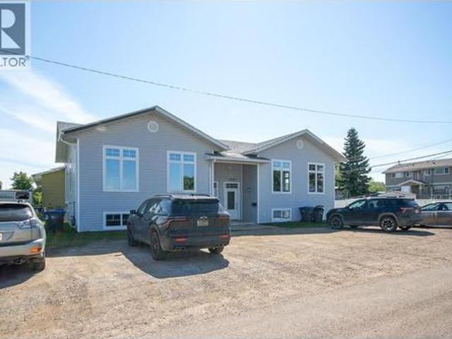 House for sale in Dawson Creek, British Columbia