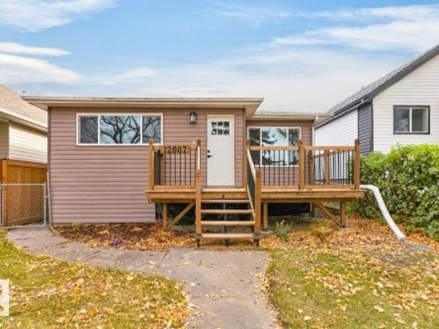 House for sale in Edmonton Northlands, Edmonton