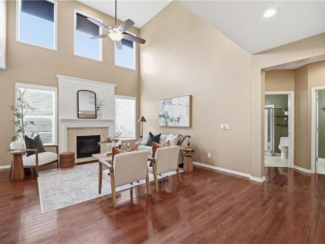 House for sale in Kensington Farms, Lee's Summit
