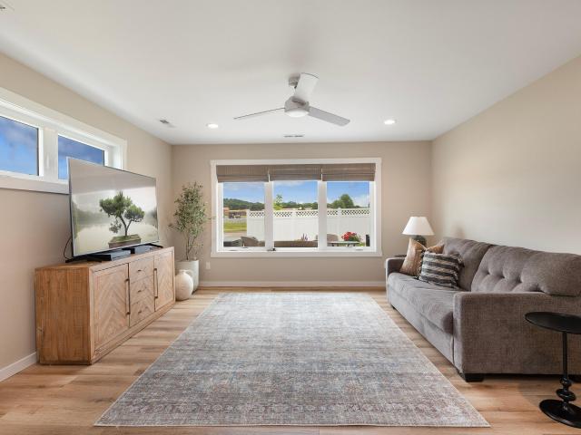 Condo for sale in Holmen