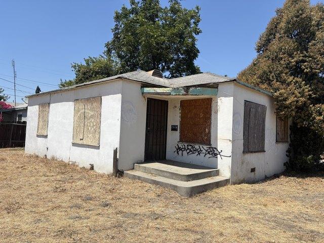 House for sale in Tulare, California