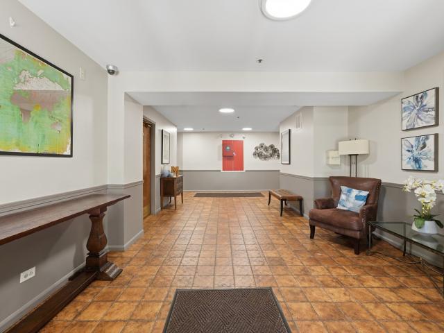 Condo for sale in Mount Prospect, Cook County