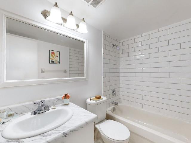 Apartment for rent in Don Valley East, Toronto