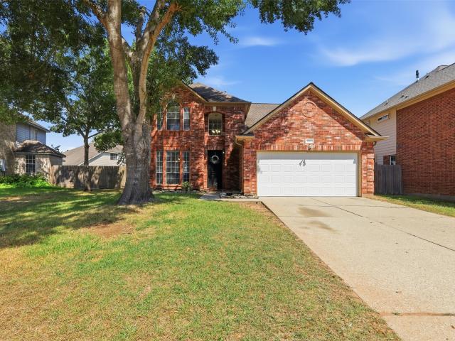 House for sale in Pinehurst, Texas