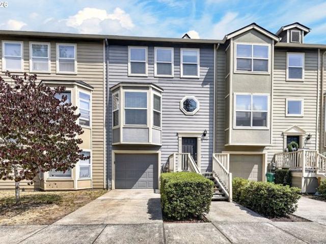 Townhouse for sale in Oregonia