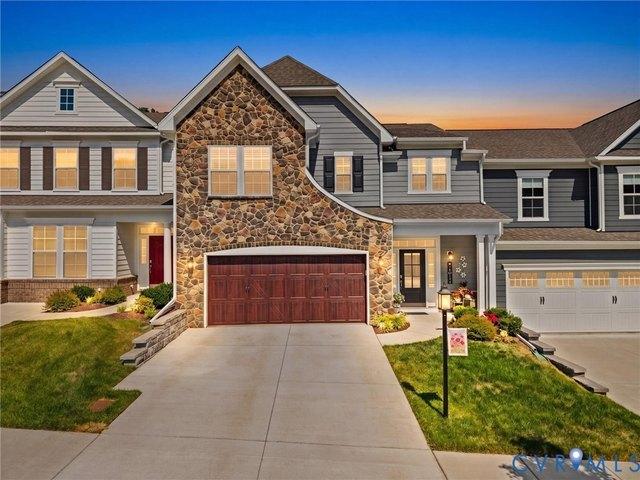 Townhouse for sale in Virginia
