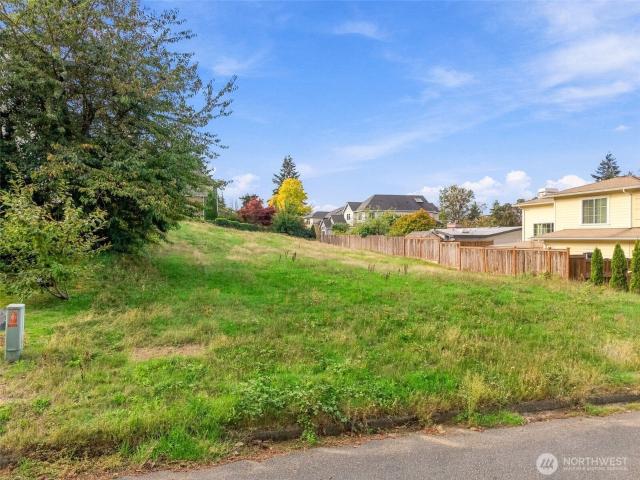 Land for sale in Newport Shores, Bellevue