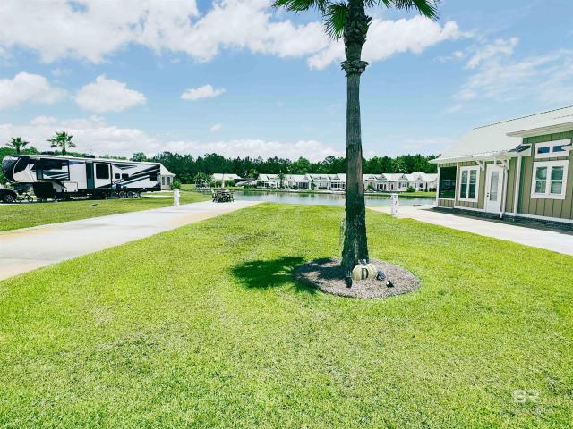 Land for sale in Elberta, Alabama