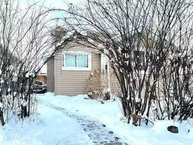 House for sale in Wedgewood, Alberta