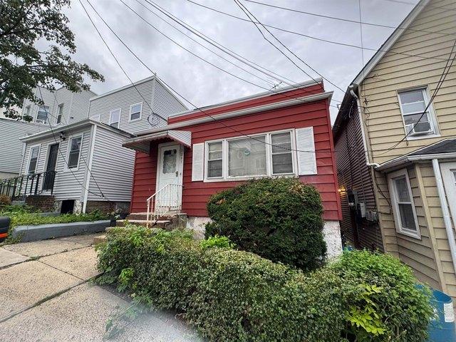 Land for sale in Hudson, New Jersey