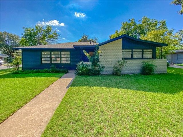 House for sale in Taylor, Texas