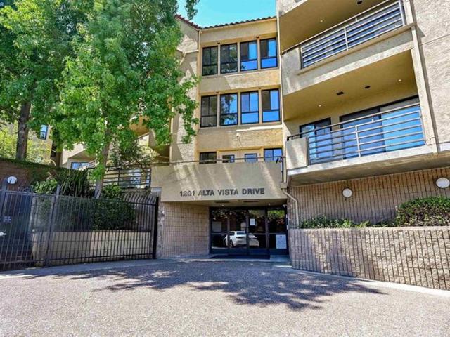 Condo for sale in Walnut Creek, California