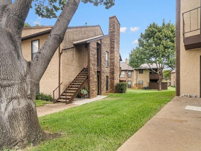 Condo for sale in Arlington, Texas