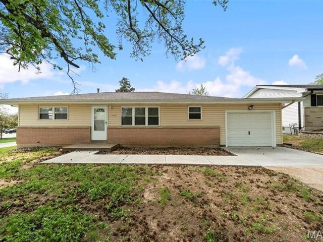 House for sale in Saint Charles, Missouri