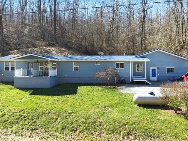 House for sale in Belpre, Ohio