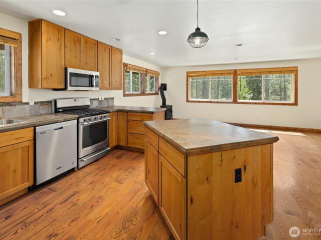 House for sale in Ronald