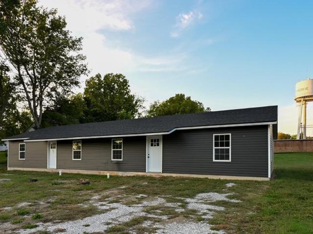 Townhouse for sale in Sarcoxie, Missouri