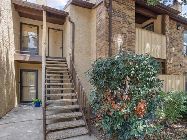 Condo for sale in Arlington, Texas
