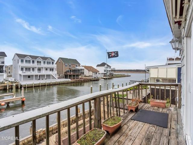 House for sale in Lanoka Harbor, New Jersey
