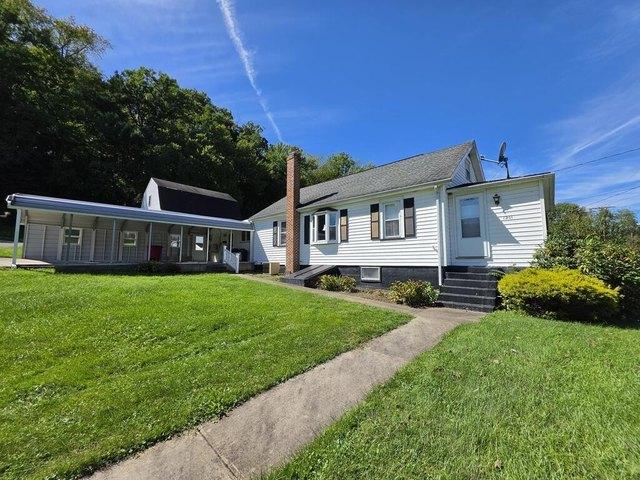 House for sale in Saxton, Bedford County