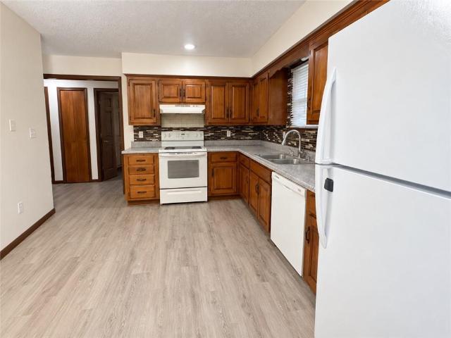 House for sale in Hazel Grove Manor, Kansas City