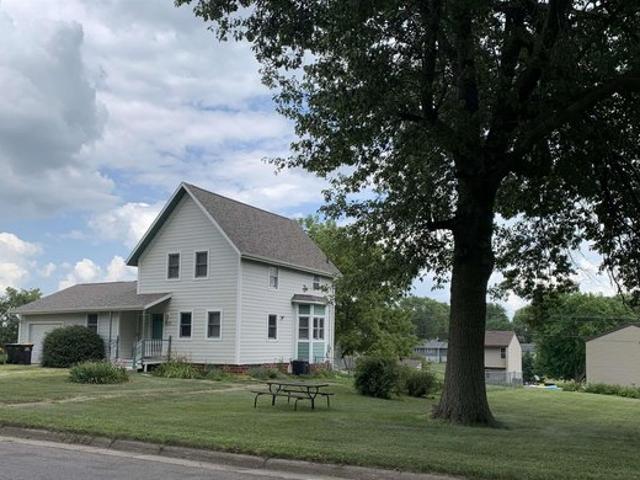 House for sale in Creston, Iowa