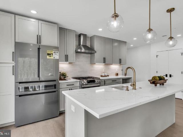 Condo for sale in Courthouse, Arlington