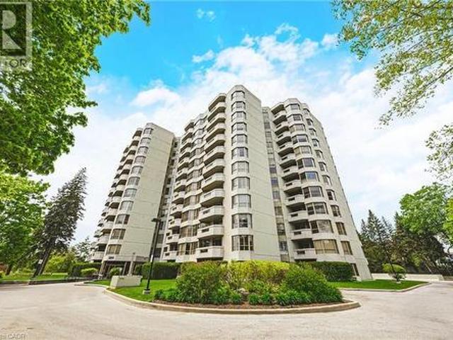 Condo for sale in Burlington, Ontario