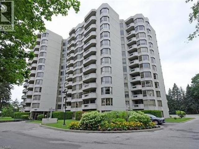 Condo for sale in Burlington, Ontario