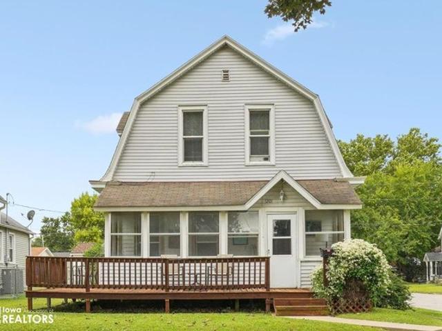 House for sale in Burlington, Des Moines County