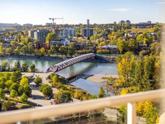 Condo for sale in Eau Claire, Calgary