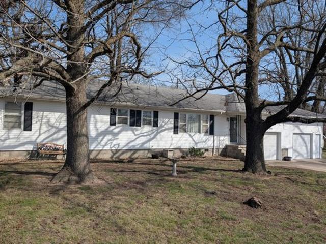 House for sale in El Dorado Springs, Missouri