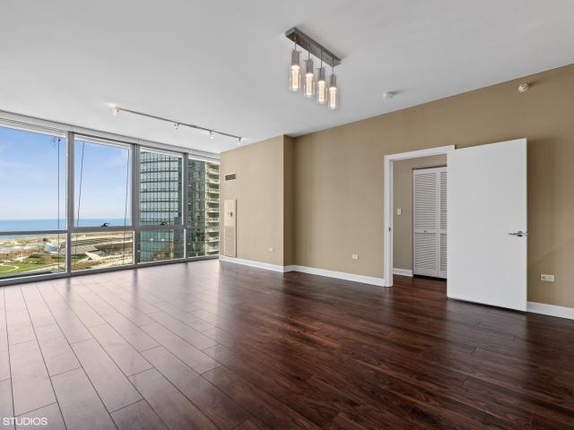 Property for rent in Chicago Park, Illinois
