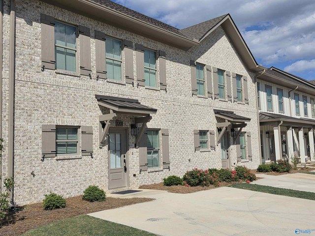 Townhouse for sale in Auburn, Alabama