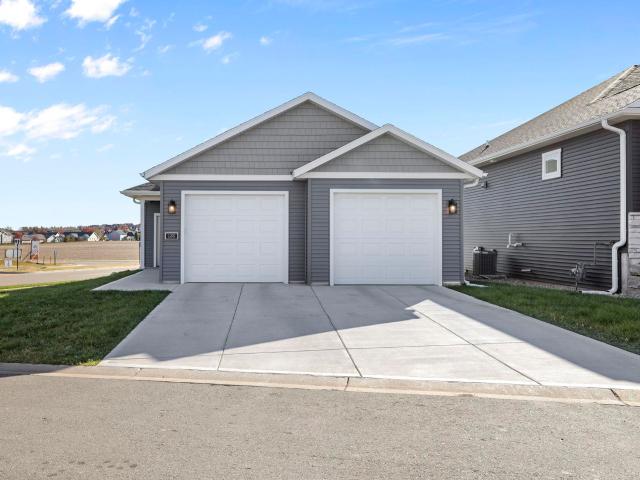 Condo for sale in Oregon, Wisconsin