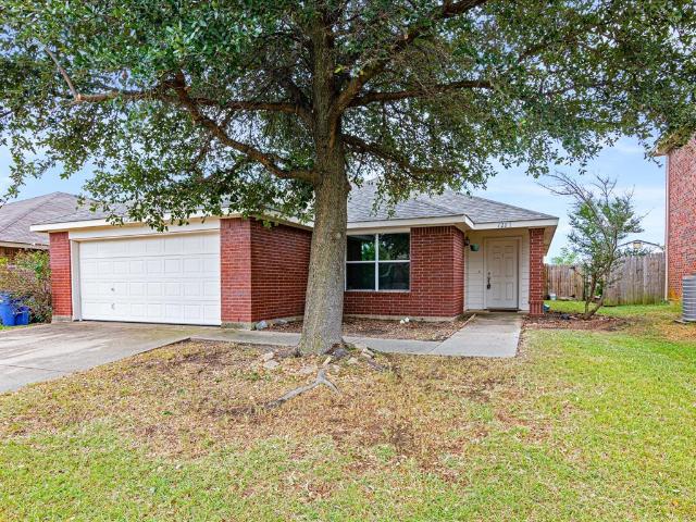 House for sale in Ellis, Texas