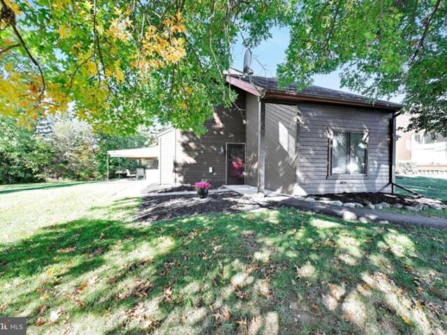 Townhouse for sale in Orwigsburg, Schuylkill County