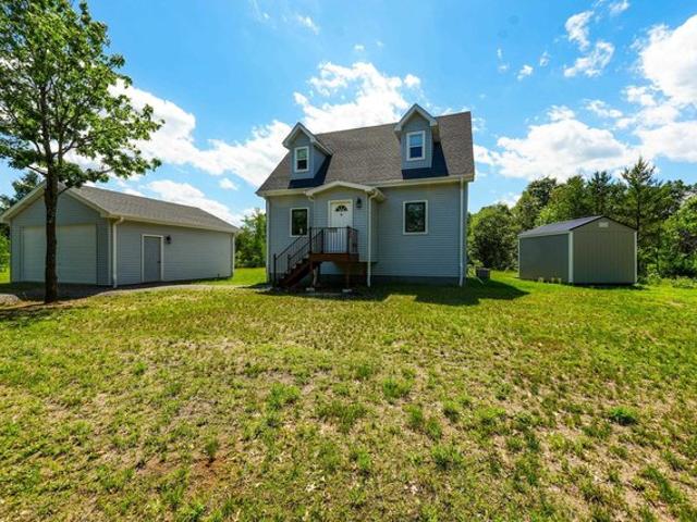 House for sale in Juneau, Wisconsin